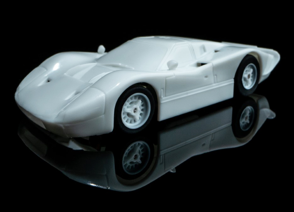 22070 Ford GT40 MKIV White Paintable - Front Angle