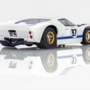 22058 Ford GT40 1966 Daytona No.97 - Right Rear Angle