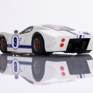 22078 Ford GT40 MKIV #9 Wht - Left Rear Angle