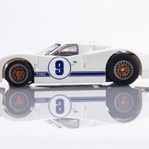 22078 Ford GT40 MKIV #9 Wht - Left Side