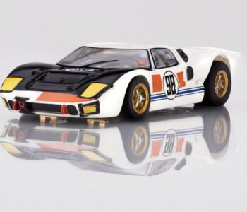 22059 GT40 MKIIB #98 Daytona - Left Angle