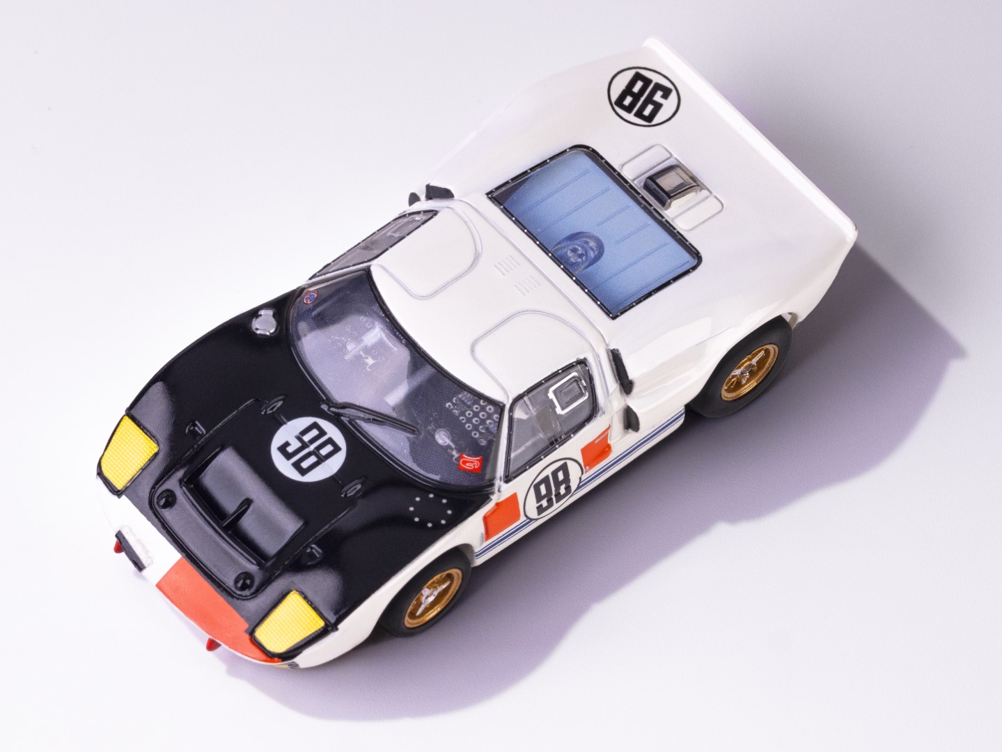 22059 GT40 MKIIB #98 Daytona - Top
