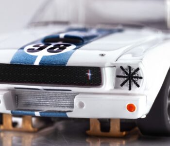 Mustang FT350R - 1965 Wht/Blu Miles- Front Detail