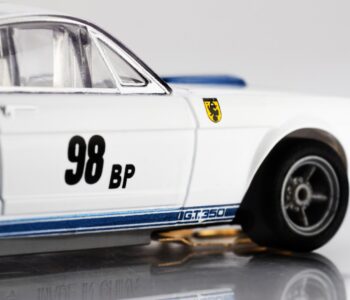 Mustang FT350R - 1965 Wht/Blu Miles - Side Detail